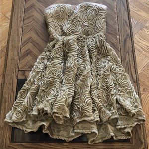 Princess Vera Wang rosette strapless mini gown